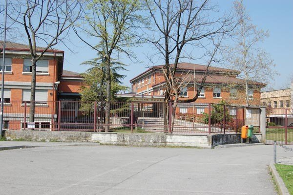 Palestra scuola elementare di Leno